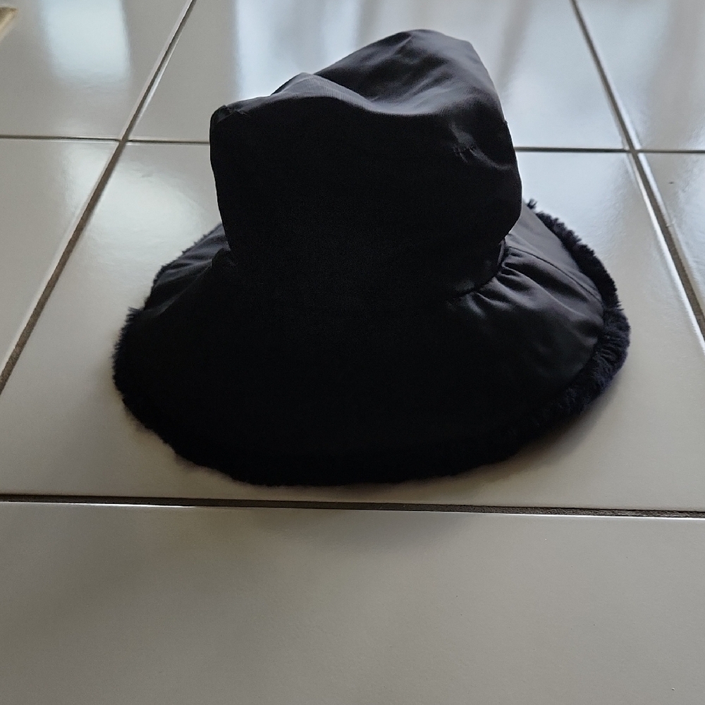 August Hats Black Women's Hat